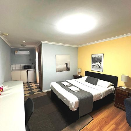 Merredin Olympic Motel Экстерьер фото