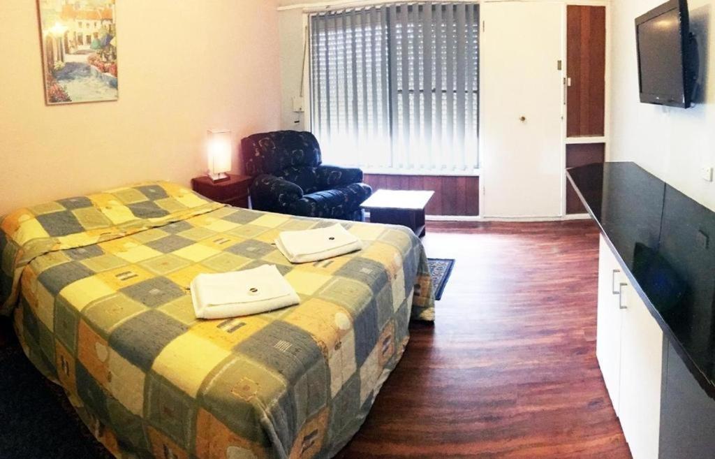 Merredin Olympic Motel Экстерьер фото